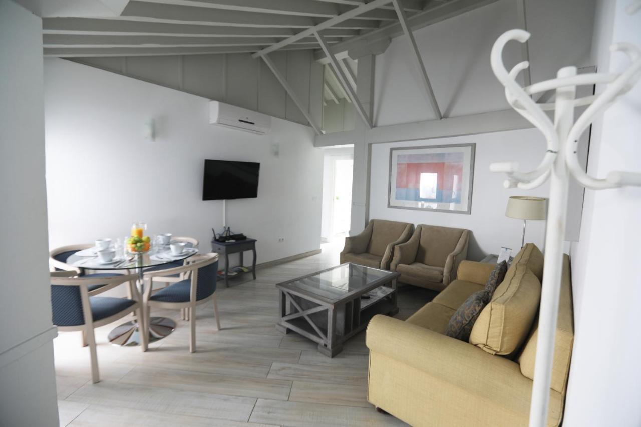Apartamento Isla de Arriarán Málaga Esterno foto